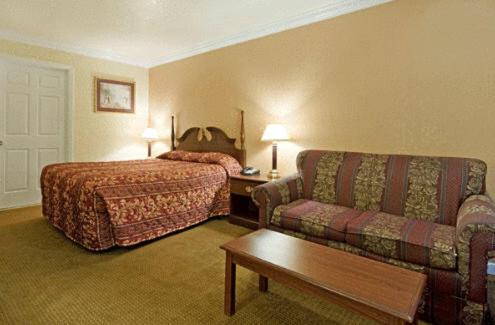 Queen Room